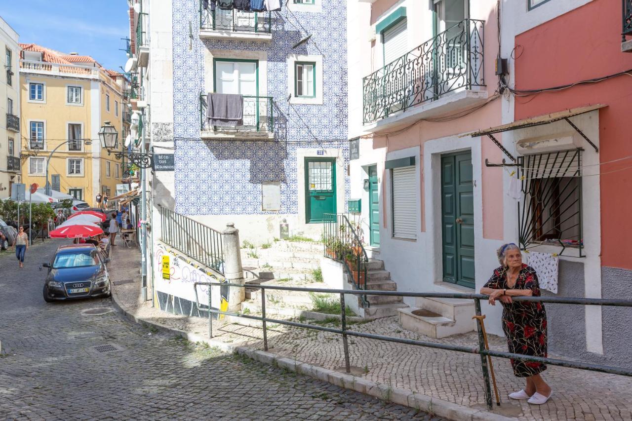 Typical Alfama Apartment, By Timecooler Lisboa Exterior foto